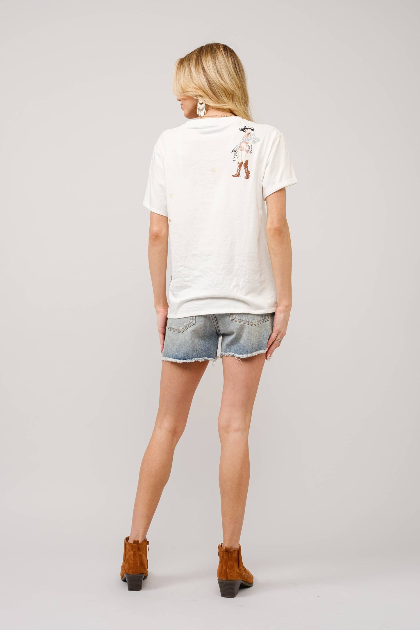 23228T - Western Motif Embroidered Graphic T Shirt: OFF WHITE / L