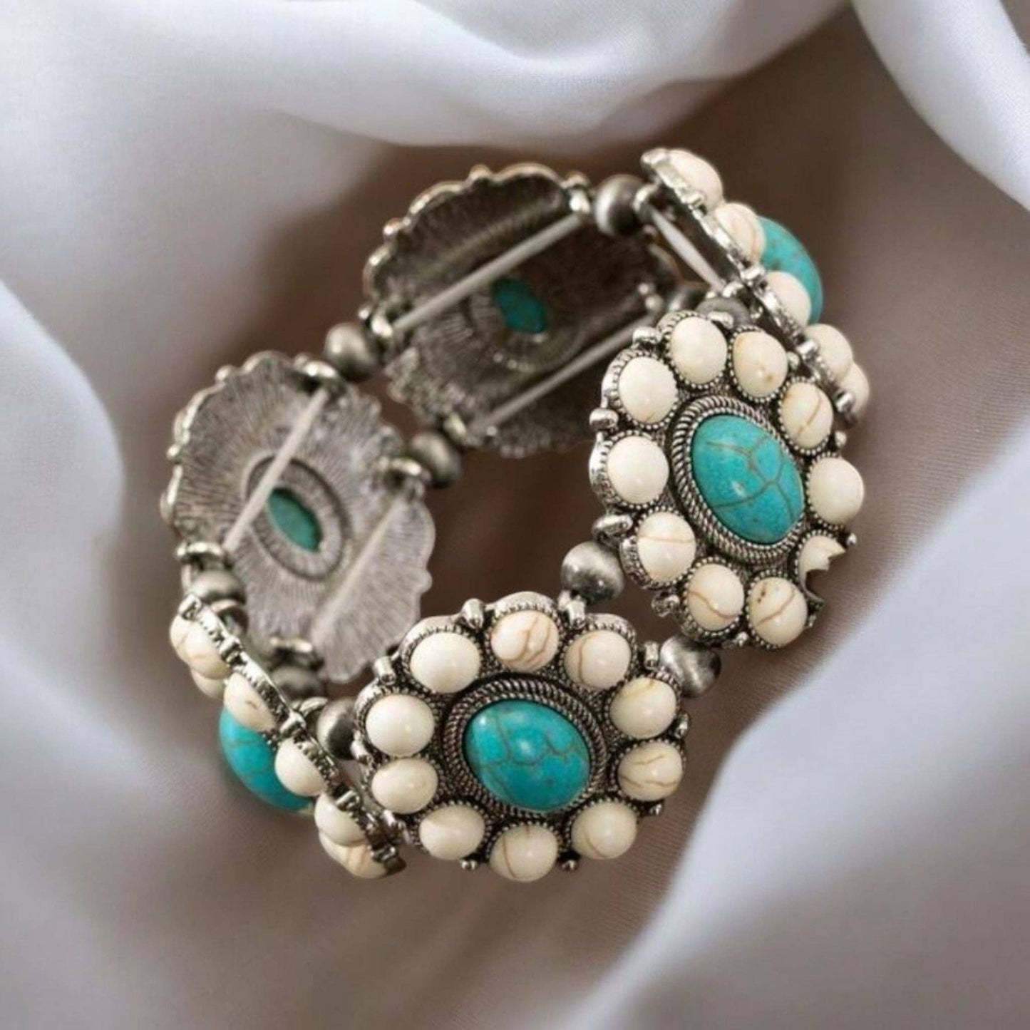 Western Way Stretch Blossom Bracelet: Ivory