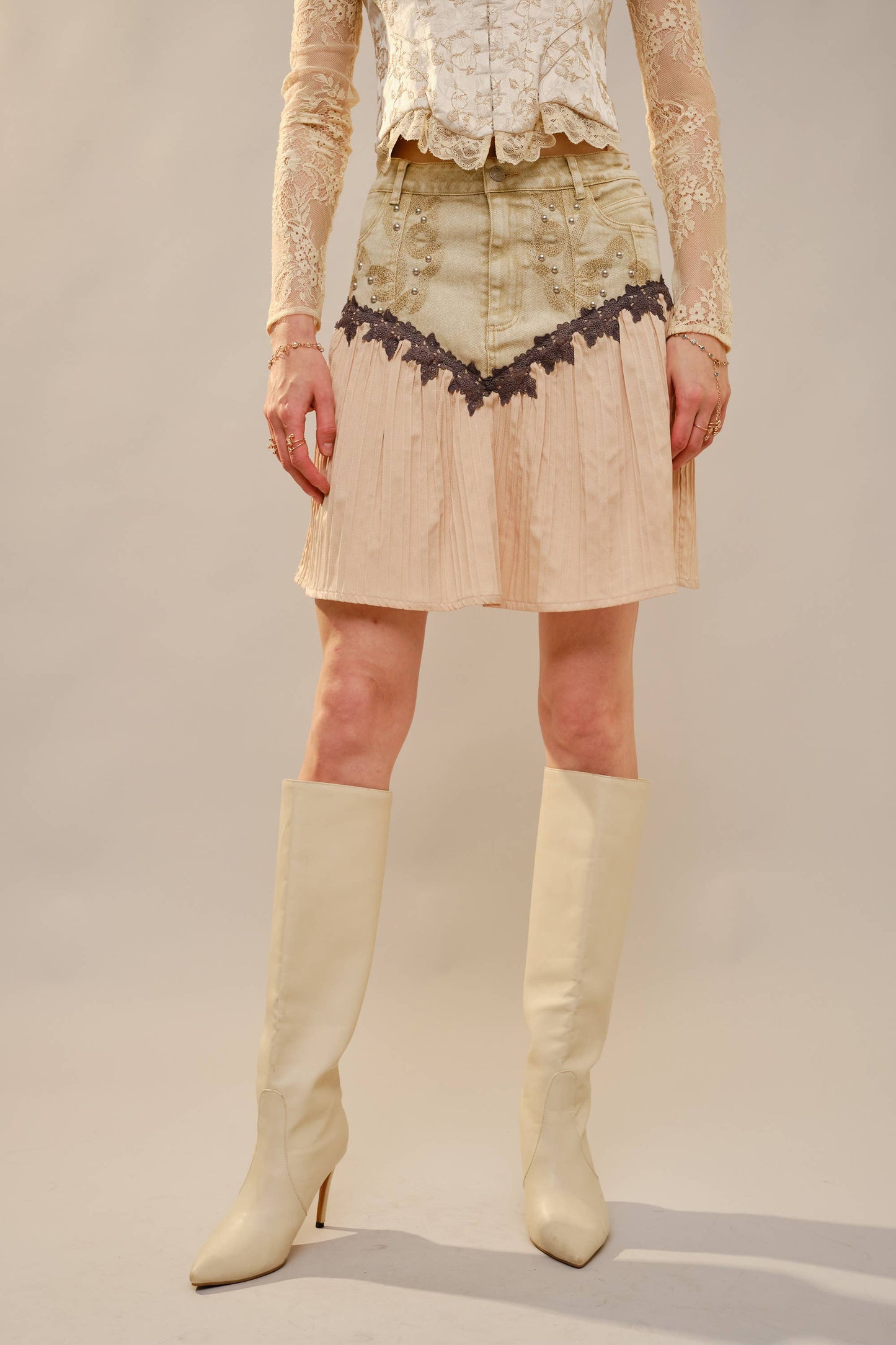 Western Stitch Pleated Denim Skirt