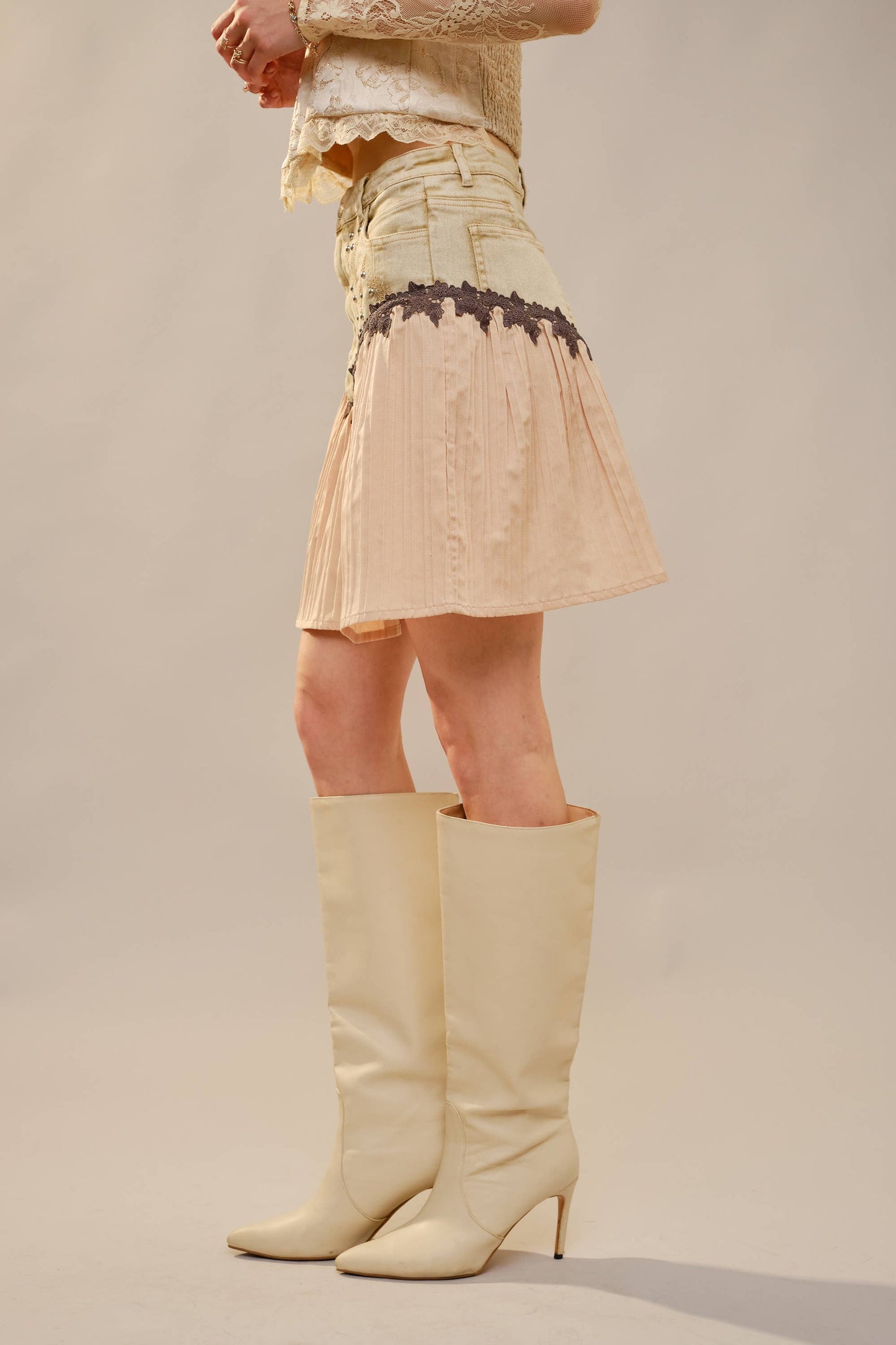 Western Stitch Pleated Denim Skirt