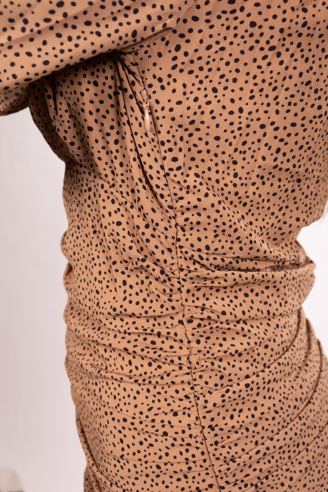 Go Girl 70's Cinched Dress In Camel