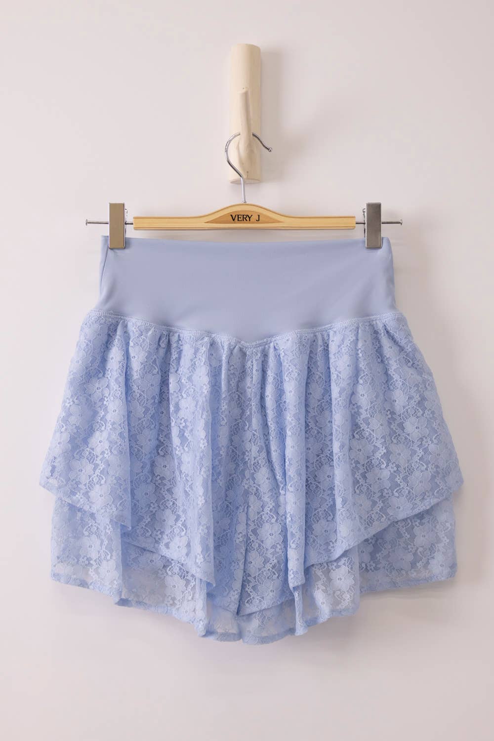 NP71042-Double Layered Hem Lace Activewear Shorts: CREAM / S-M-L/2-2-2