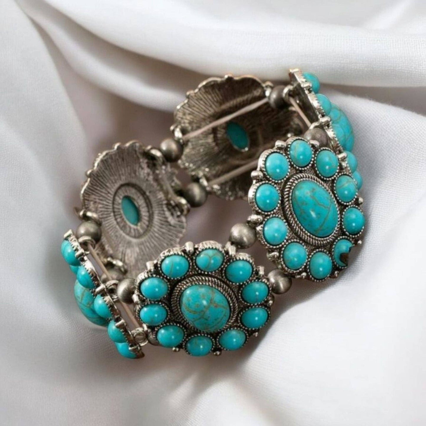 Western Way Stretch Blossom Bracelet: Ivory