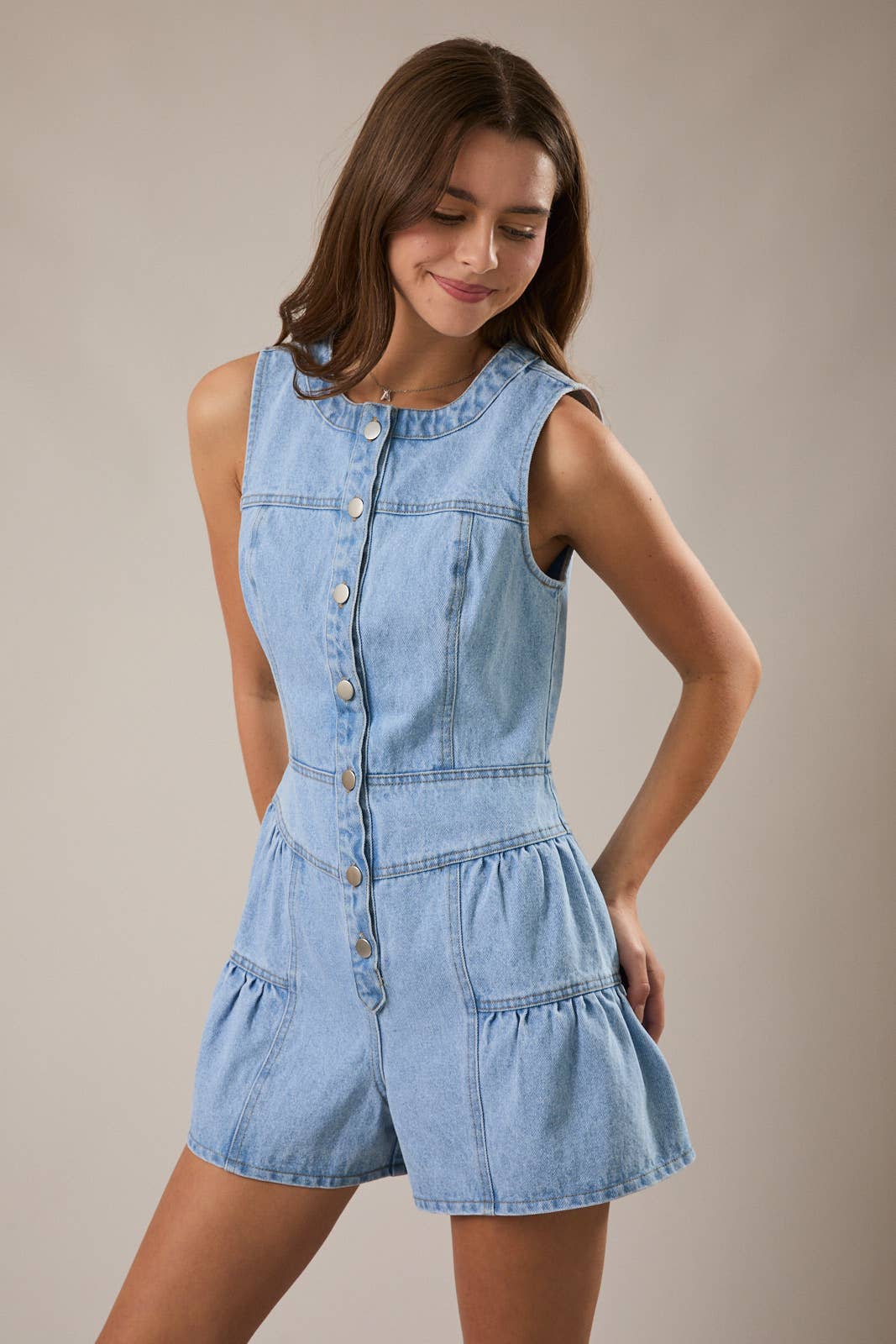 SLEEVELESS SHIRRED ROMPER