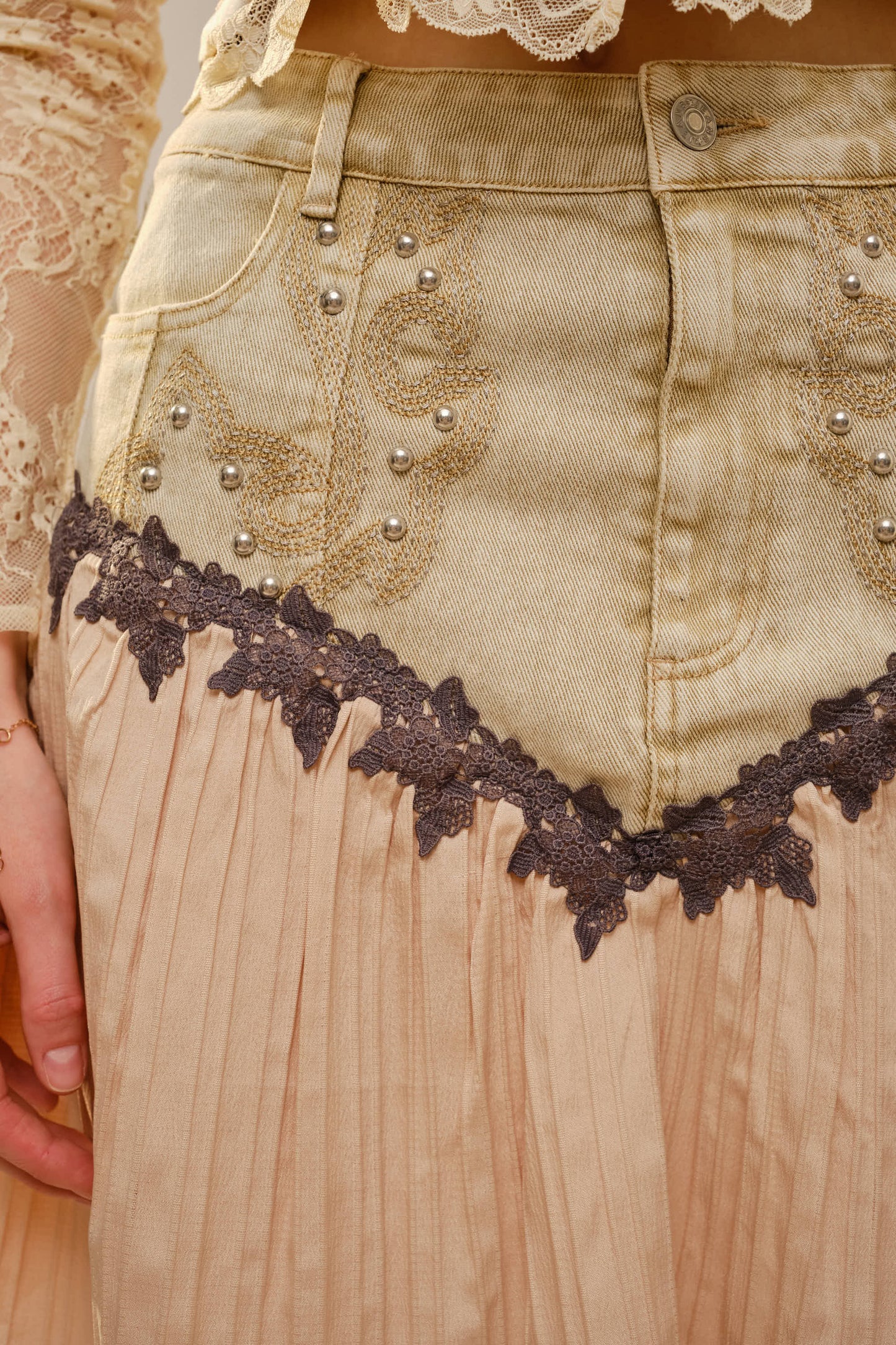 Western Stitch Pleated Denim Skirt