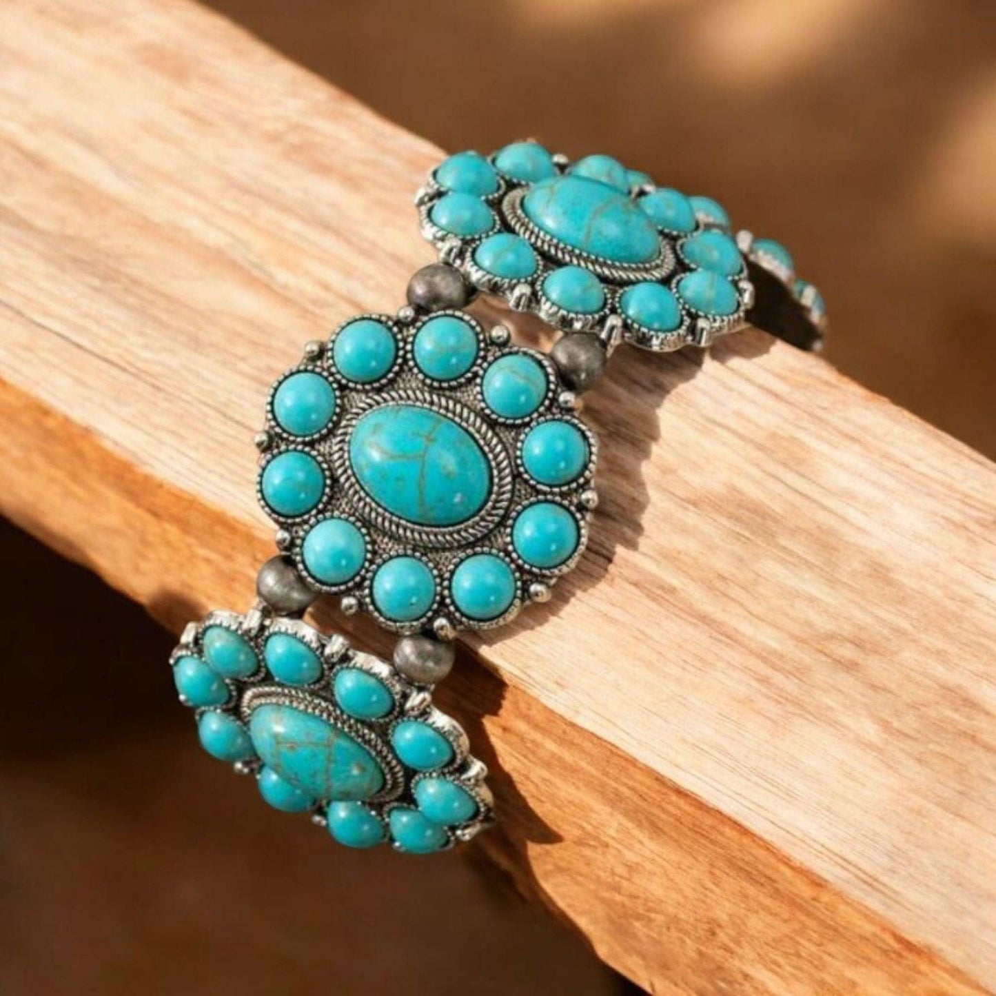 Western Way Stretch Blossom Bracelet: Ivory