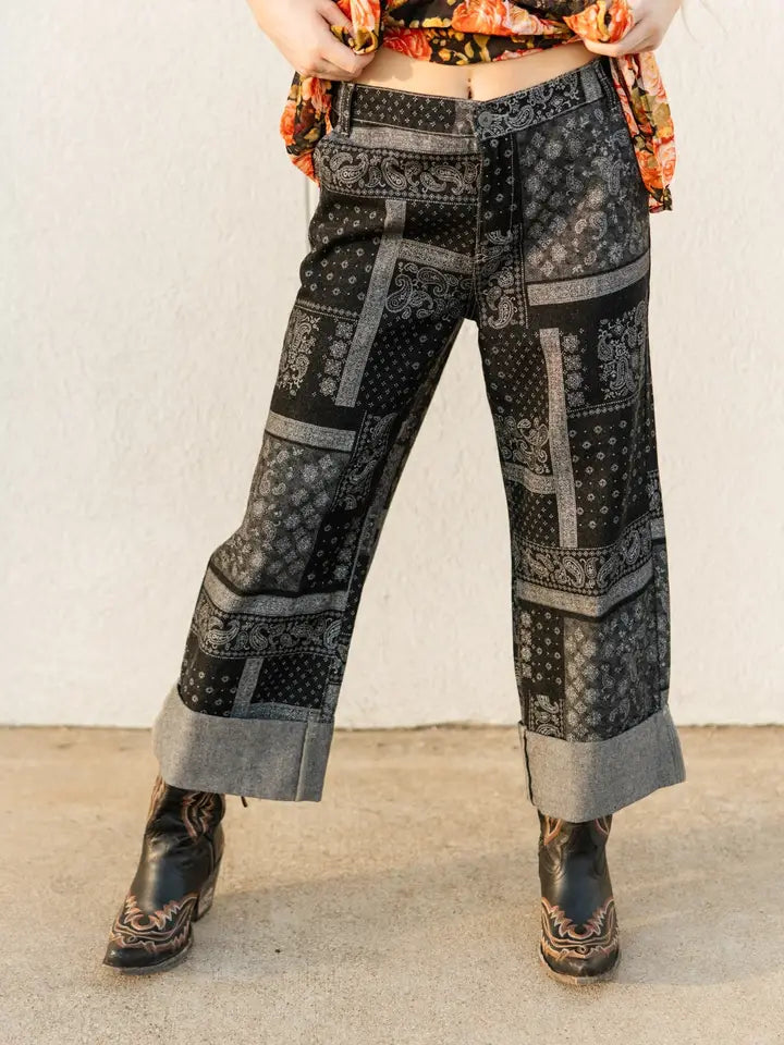 Paisley Cuffed Denim-Black