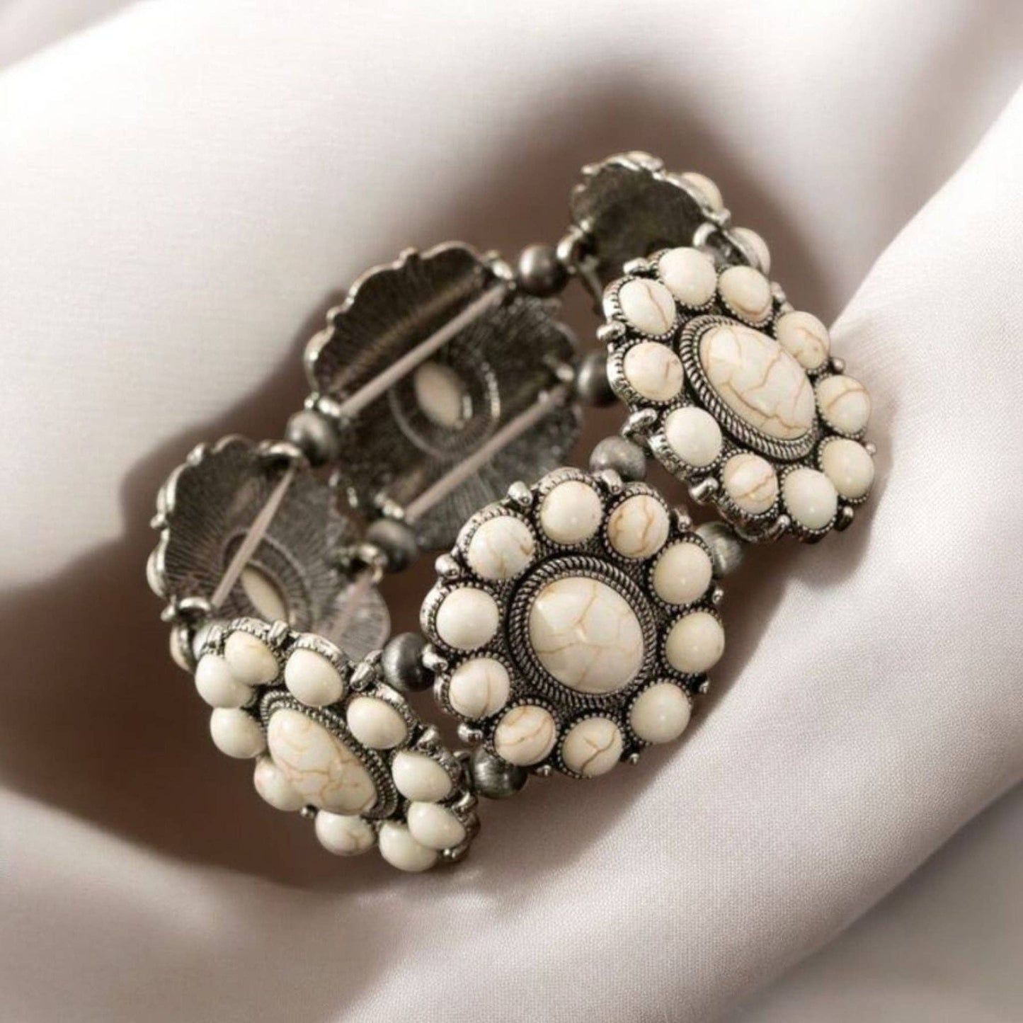 Western Way Stretch Blossom Bracelet: Ivory