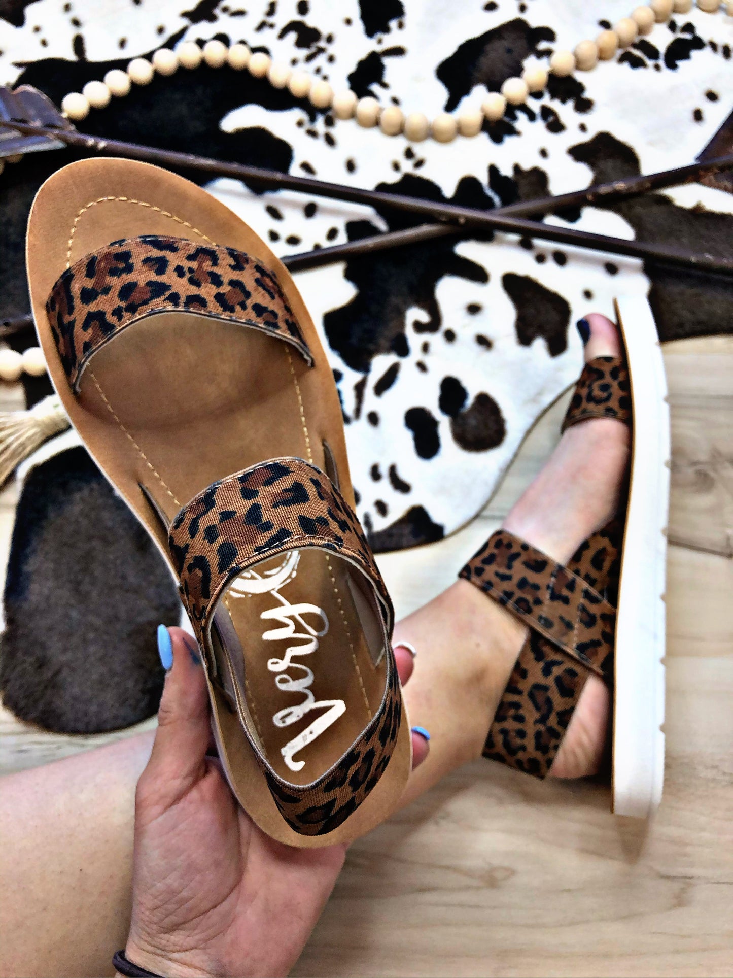 The Leopard Stretch Sandals