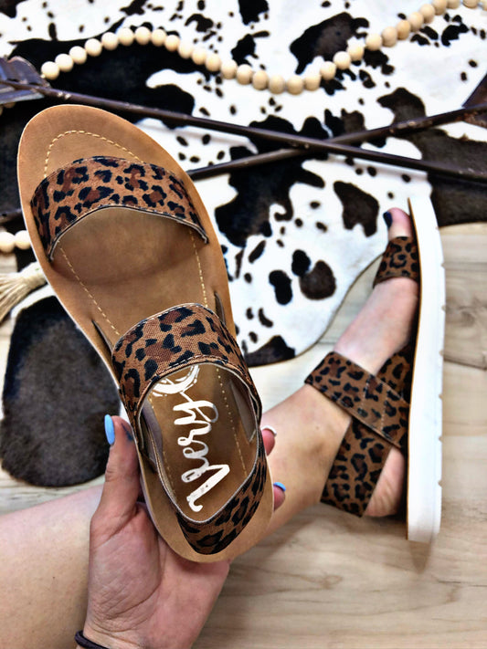 The Leopard Stretch Sandals