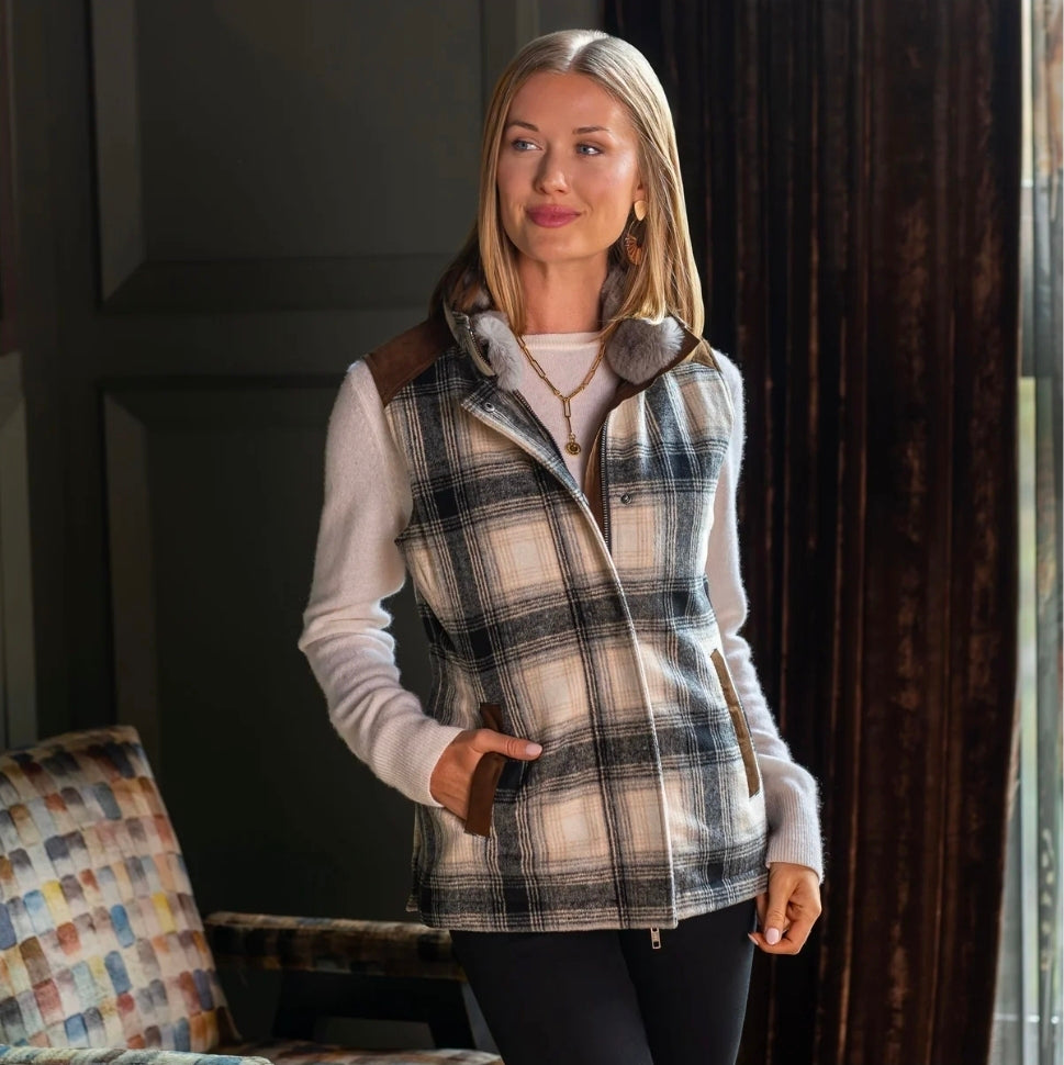 Rachers Wife Vest with Rabbit Fur Collar